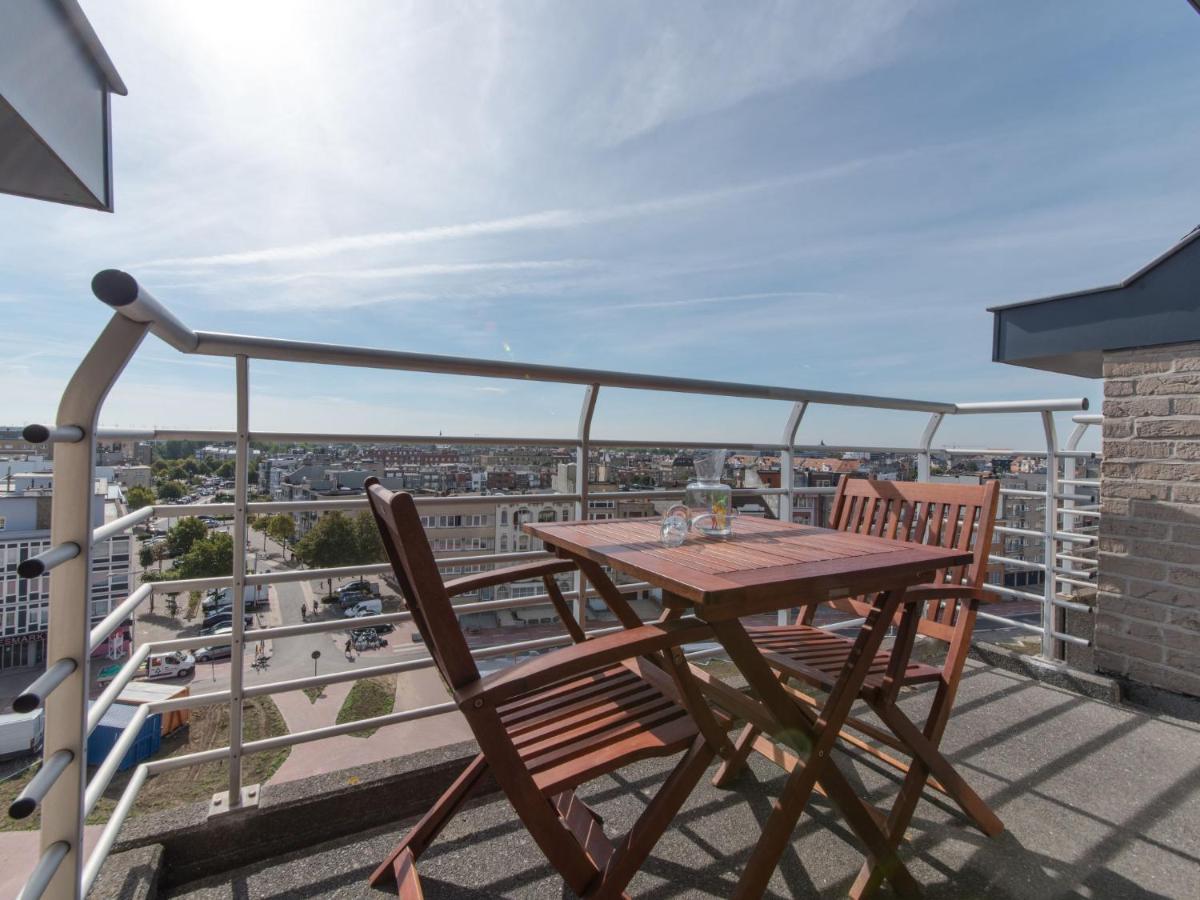 Apartment Skyview With Parking By Interhome Blankenberge Esterno foto