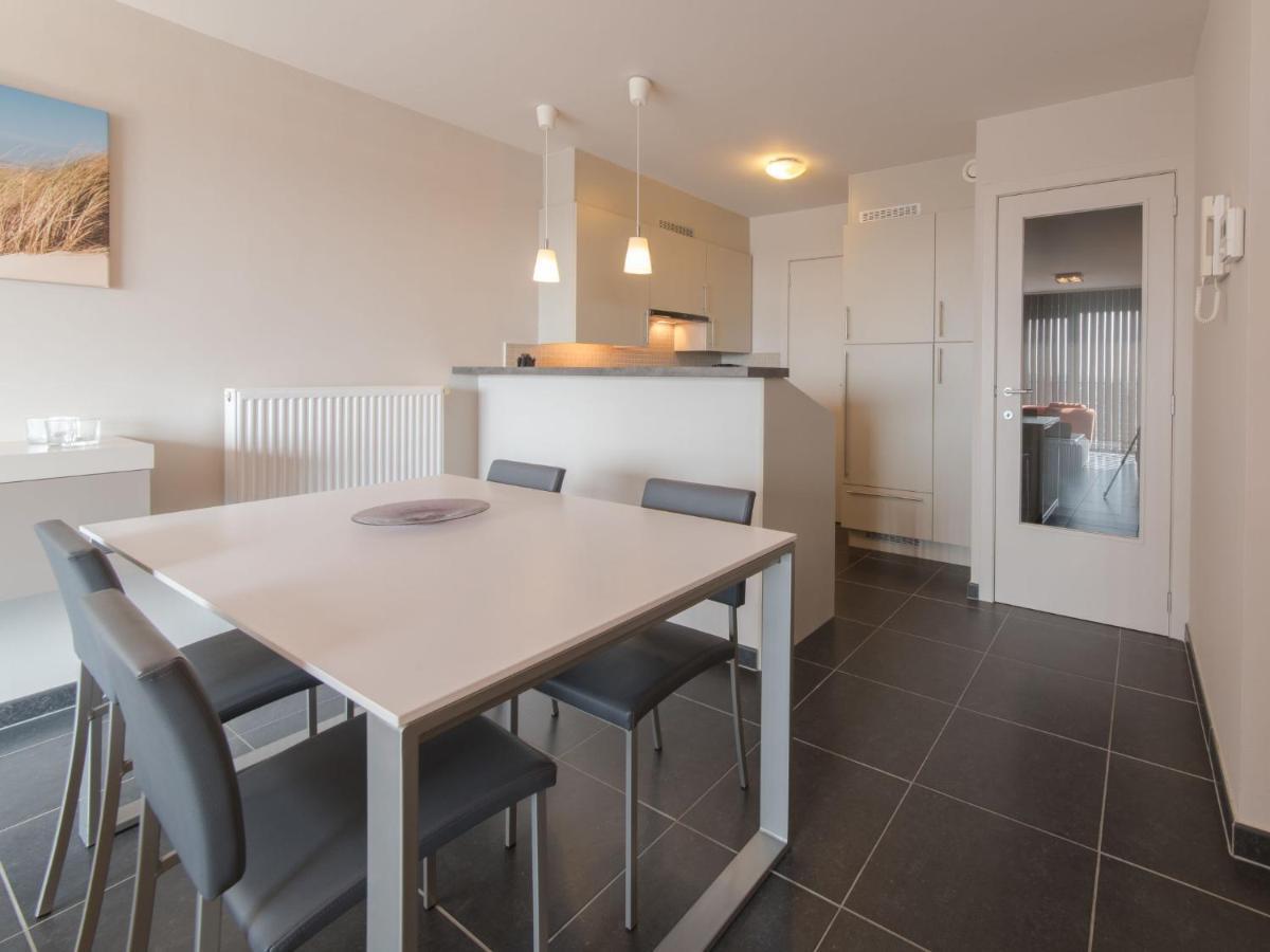 Apartment Skyview With Parking By Interhome Blankenberge Esterno foto